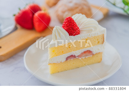 Strawberry shortcake high quality close-up material 88331804