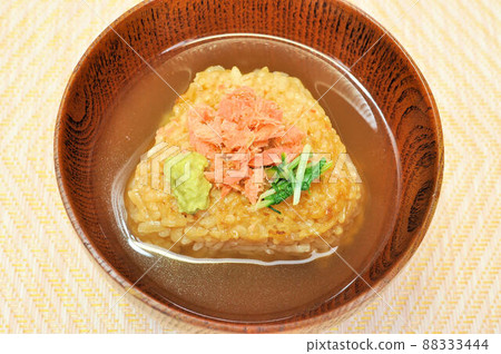 Grilled salmon onigiri chazuke 88333444