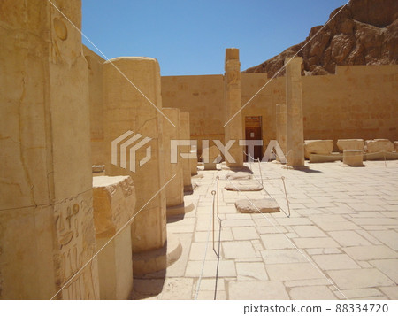 Queen Hatshepsut funeral 88334720