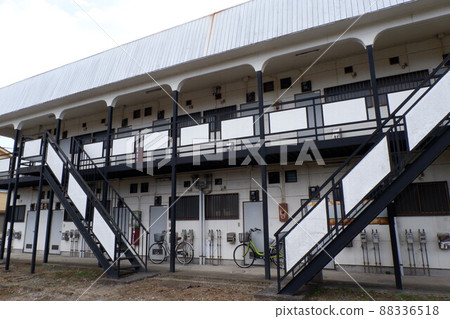 老公寓 老公寓 88336518