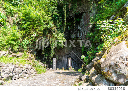 Genbudo Park Columnar joints in Minami Suzaku Cave 88336938