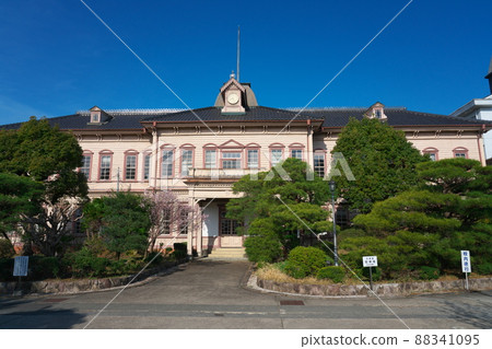 岡山縣立津山高中/津山中學國家重要文化財產/岡山縣津山市舊本館1 岡山縣立津山高中/津山中學國家重要文化財產/岡山縣津山市舊本館1 88341095