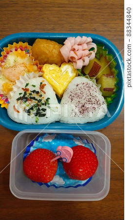 非Kyaraben幼兒園兒童的午餐盒 非Kyaraben幼兒園兒童的午餐盒 88344840