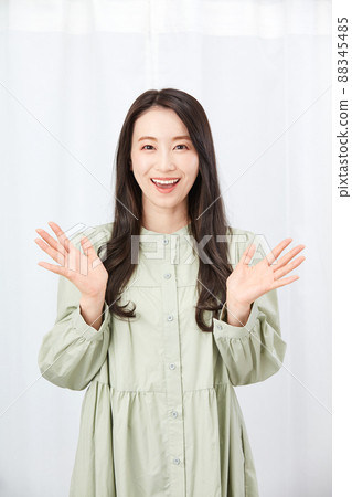 Beautiful woman with hair 88345485