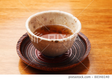 roasted green tea  88348140