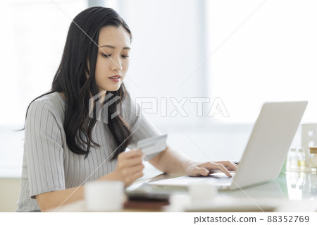 Women shopping online credit card Women shopping online credit card 88352769