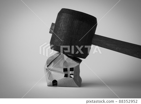 Destroy a house Real estate aging A mallet and a detached house Dispose of and dismantle Destroy a house Real estate aging A mallet and a detached house Dispose of and dismantle 88352952