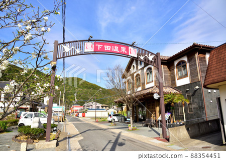 Amakusa, Kumamoto Prefecture Shimoda Onsen Main Street Amakusa, Kumamoto Prefecture Shimoda Onsen Main Street 88354451