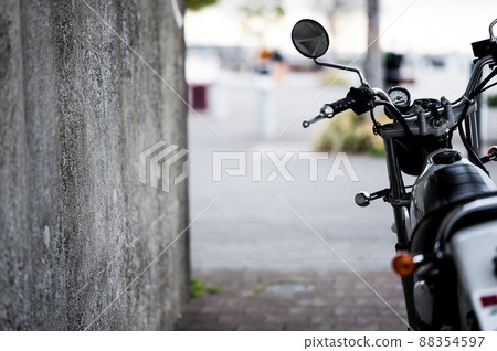 Motorcycle back view, medium-sized motorcycle Motorcycle back view, medium-sized motorcycle 88354597