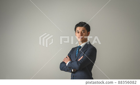 商務人士 88356082