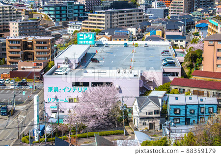 日本橫濱市景、港北新城的室內用品店等。 日本橫濱市景、港北新城的室內用品店等。 88359179