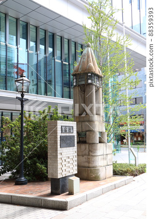 東京都中央區銀座一丁目磚銀座紀念碑、煤氣燈和京橋主柱京橋 東京都中央區銀座一丁目磚銀座紀念碑、煤氣燈和京橋主柱京橋 88359393