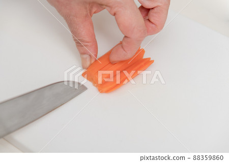 [用三德刀切米糠醃胡蘿蔔] 88359860