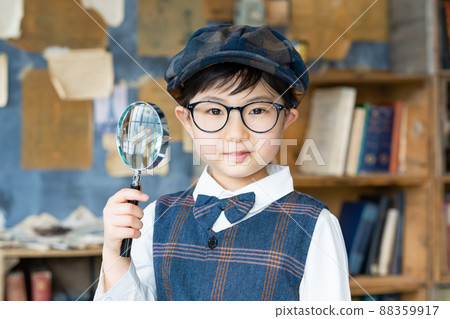 有放大鏡的男孩偵探科學男孩 有放大鏡的男孩偵探科學男孩 88359917