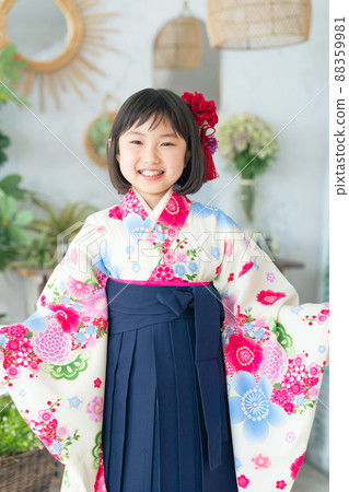 女孩穿著袴紀念照片半成人儀式七鄉山照相館 女孩穿著袴紀念照片半成人儀式七鄉山照相館 88359981