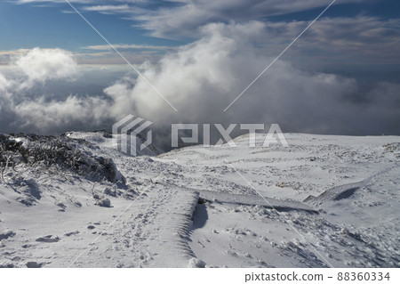 《Tottori Prefecture》 Winter scenery of Daisen-Oki National Park [December] 88360334