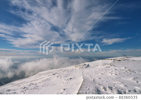 《Tottori Prefecture》 Winter scenery of Daisen-Oki National Park [December] 88360335