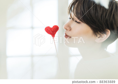 有心臟的婦女 有心臟的婦女 88363889