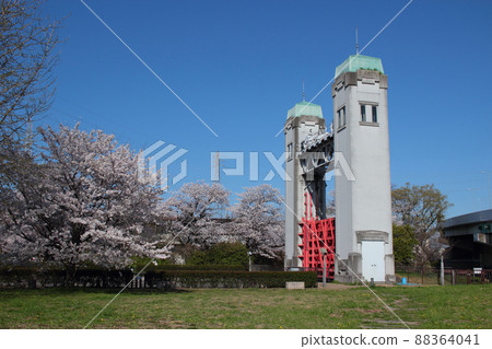 京都伏見櫻花和三須門 88364041