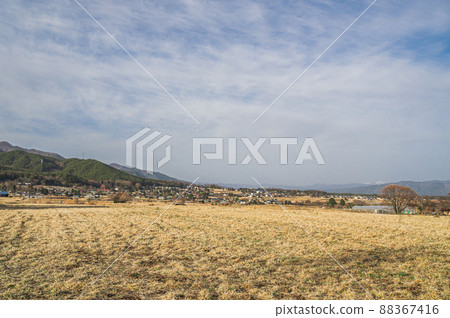 早春的田園風光 南箕輪村 88367416