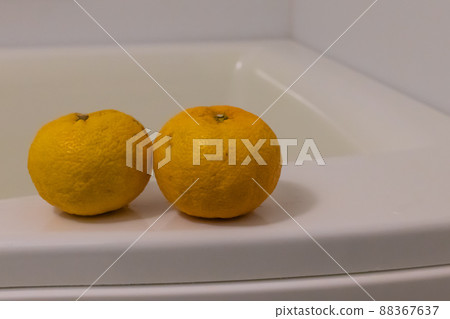 Yuzu bathtub Yuzu bathtub 88367637