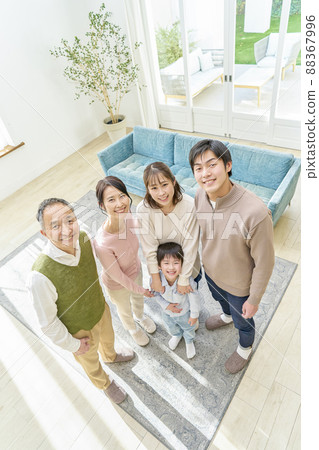 我家的全家福 88367996