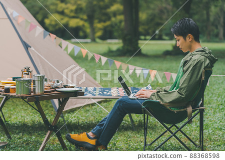 營地 露營 男人 88368598