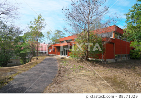 [Closed school] Misaki Municipal Sekihara Junior High School 1 Misaki Town, Kume District, Okayama Prefecture 88371329