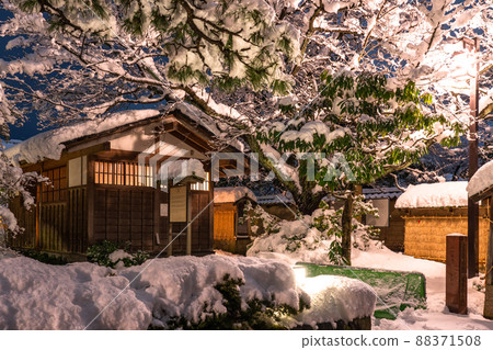 《Ishikawa Prefecture》 Nagamachi Samurai Residence Ruins of Snow Makeup, Kanazawa in Winter 《Ishikawa Prefecture》 Nagamachi Samurai Residence Ruins of Snow Makeup, Kanazawa in Winter 88371508