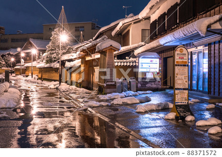 《Ishikawa Prefecture》 Nagamachi Samurai Residence Ruins of Snow Makeup, Kanazawa in Winter 《Ishikawa Prefecture》 Nagamachi Samurai Residence Ruins of Snow Makeup, Kanazawa in Winter 88371572