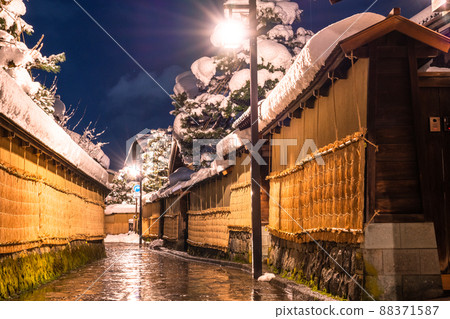 《石川縣》長町武士住宅遺址雪妝，金澤冬季 88371587