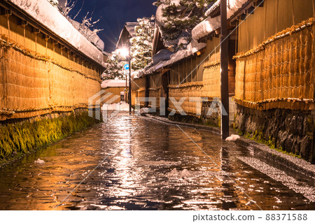 《石川縣》長町武士住宅遺址雪妝，金澤冬季 88371588