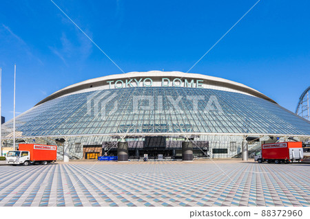Tokyo Dome   88372960