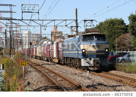 EF6627貨運列車 88373058