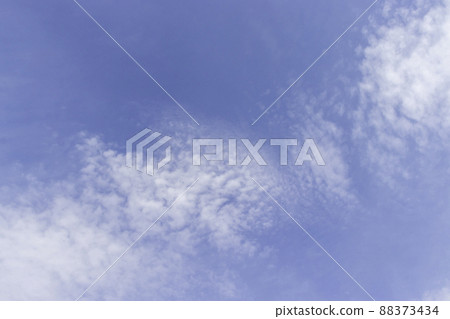 The refreshing sky of spring The refreshing sky of spring 88373434