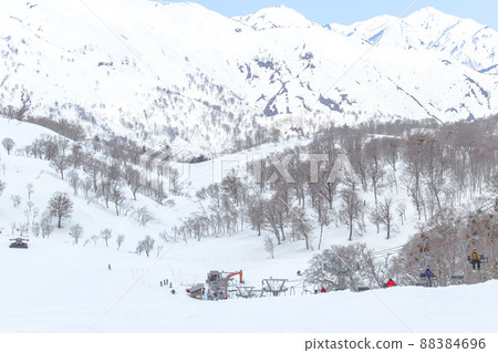 奧忠丸山滑雪場 春季滑雪季 奧忠丸山滑雪場 春季滑雪季 88384696