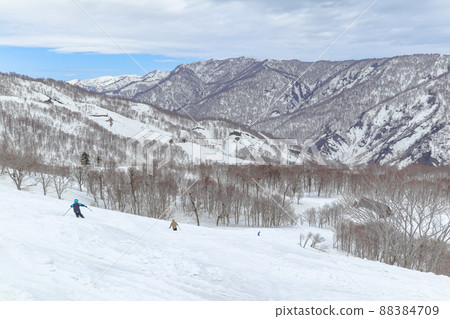 奧忠丸山滑雪場 春季滑雪季 奧忠丸山滑雪場 春季滑雪季 88384709