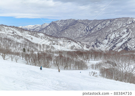 奧忠丸山滑雪場 春季滑雪季 88384710