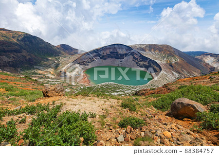 Miyagi Prefecture / Summer clouds and bright green Zao Okama (Okama) Miyagi Prefecture / Summer clouds and bright green Zao Okama (Okama) 88384757
