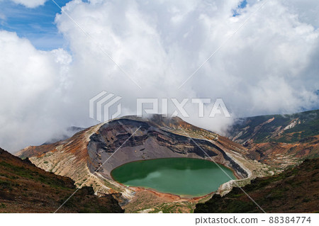 Miyagi Prefecture / Summer clouds and bright green Zao Okama (Okama) Miyagi Prefecture / Summer clouds and bright green Zao Okama (Okama) 88384774