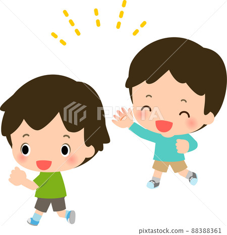 一個微笑的男孩在外面玩耍 一個微笑的男孩在外面玩耍 88388361