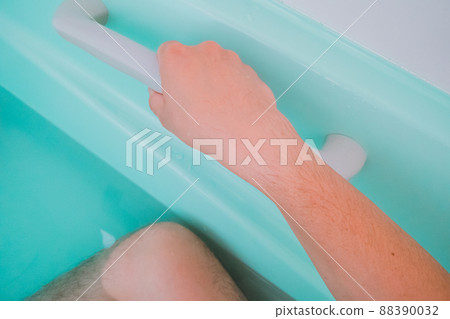 Grip bar in the bathtub 88390032