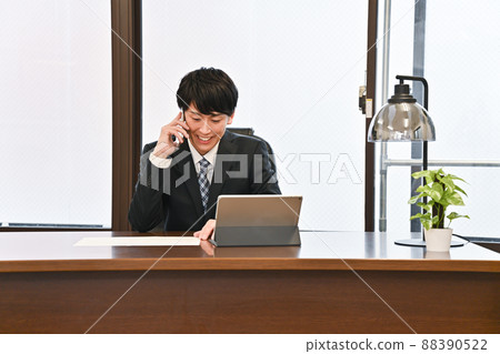 一個人在光盤上打電話 88390522