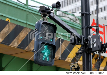 Pedestrian traffic light (traffic light that produces sound) 88391864