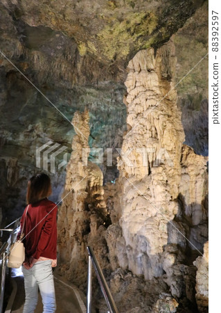 石垣島石灰岩洞穴沖繩縣 88392597