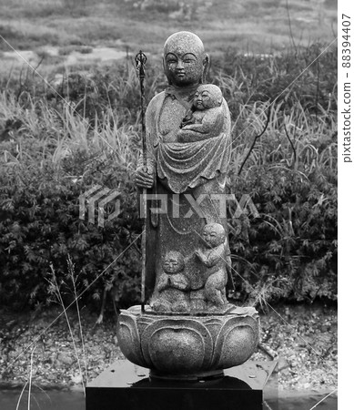 Sacred place Osorezan Sakai no Kawaramizu Children's Yojizoson Monochrome 88394407