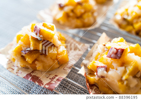 Oni Manju Oni Manju 88396195