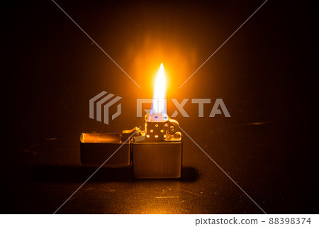 metal lighter with windproof 88398374