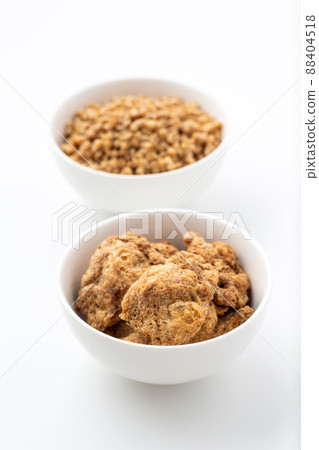 素肉（素魚片和素肉末） 88404518