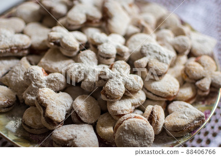 Vanilice, Serbian bite-sized small Vanilla cookies Vanilice, Serbian bite-sized small Vanilla cookies 88406766